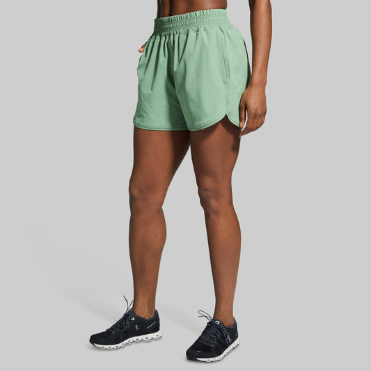 Swift Run Short (Mistletoe)