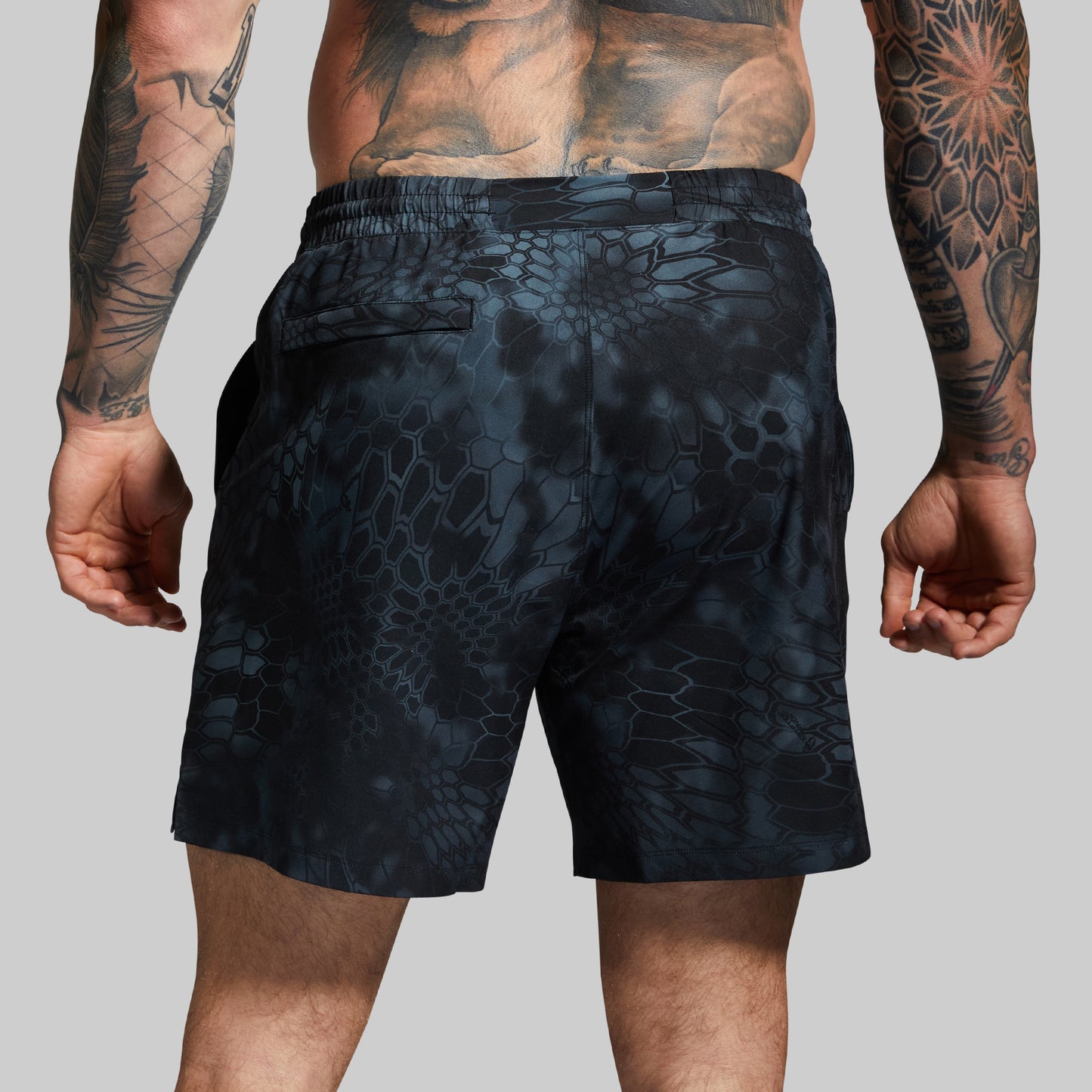 Versatile Short W/ Compression 7" (Typhon)