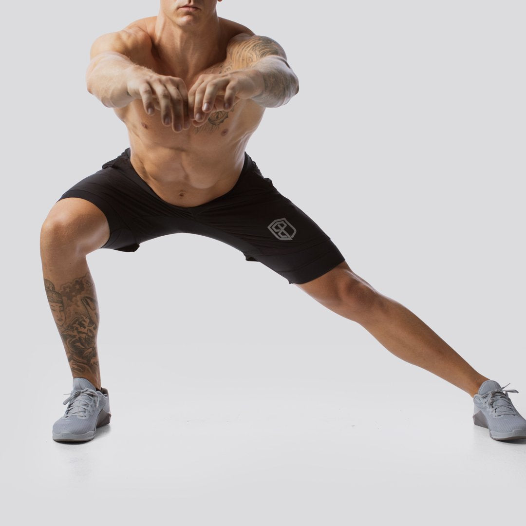 Versatile Short w/ Compression 7" (Black)