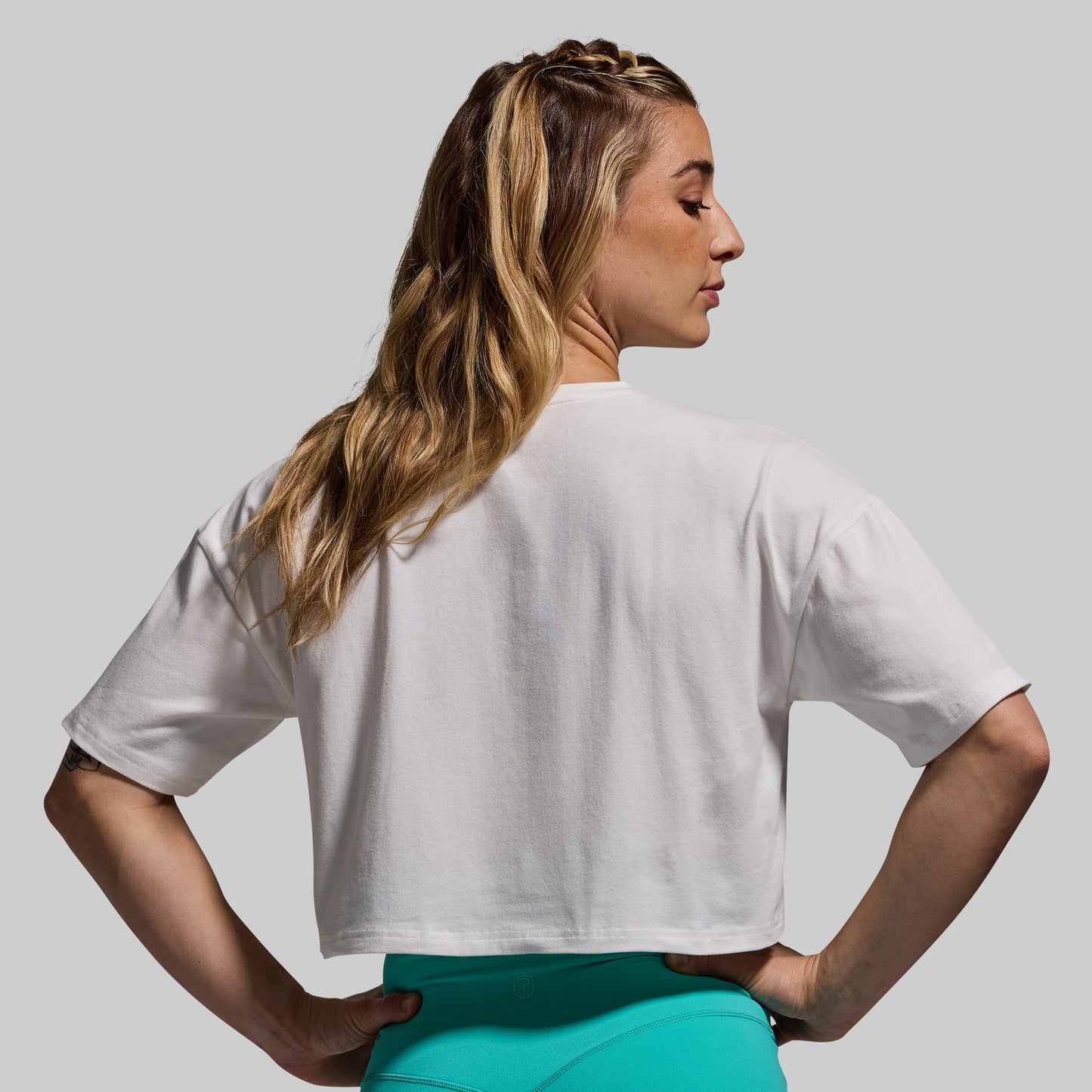 Training Crop Tee 2.0 (White Script)