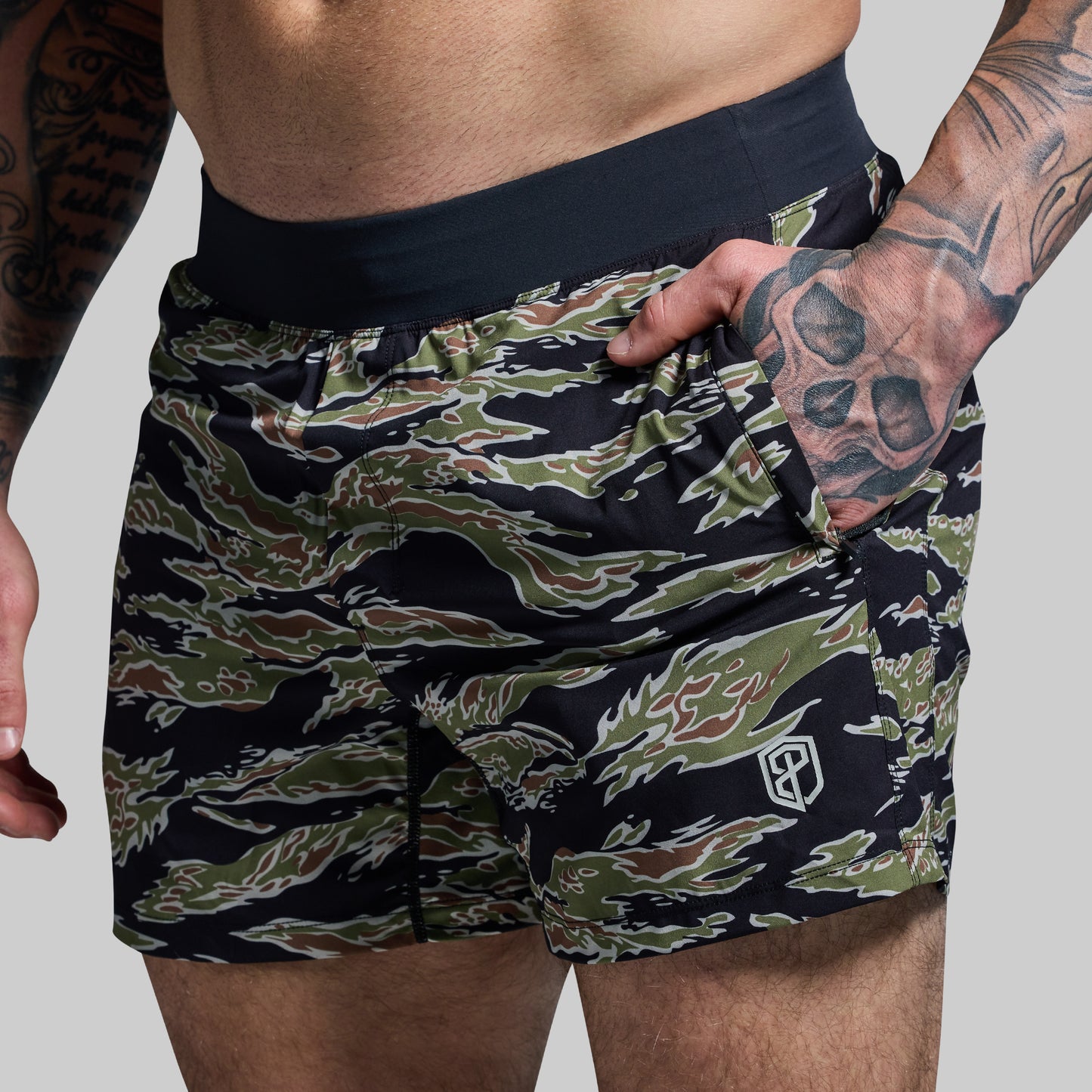 Versatile Short w/ Compression 5" (Jungle Tiger)