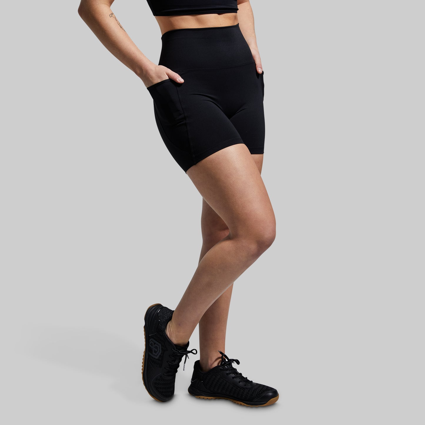 Eccentric Short (Black)